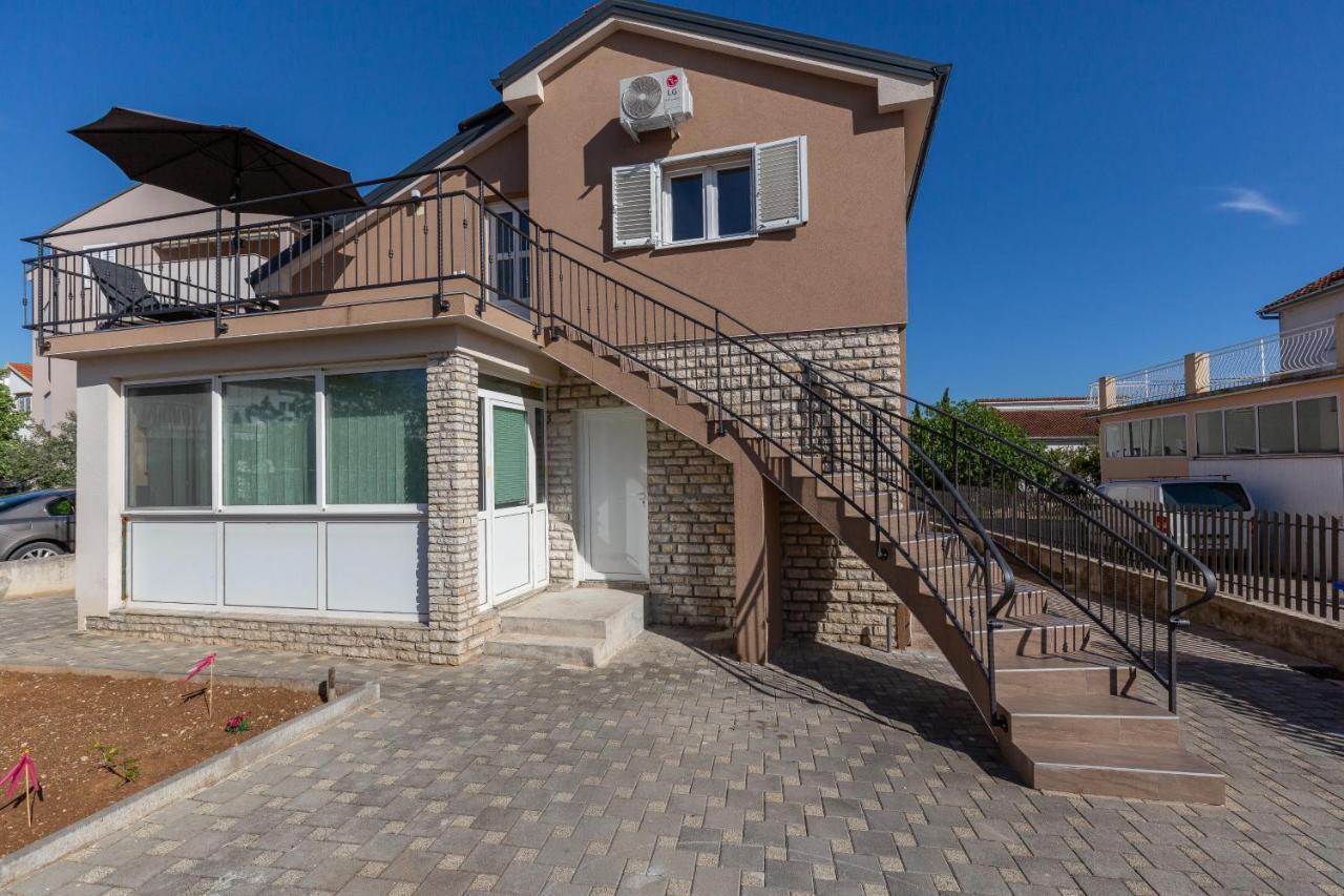 D&D Apartmani Biograd Na Moru Exterior photo