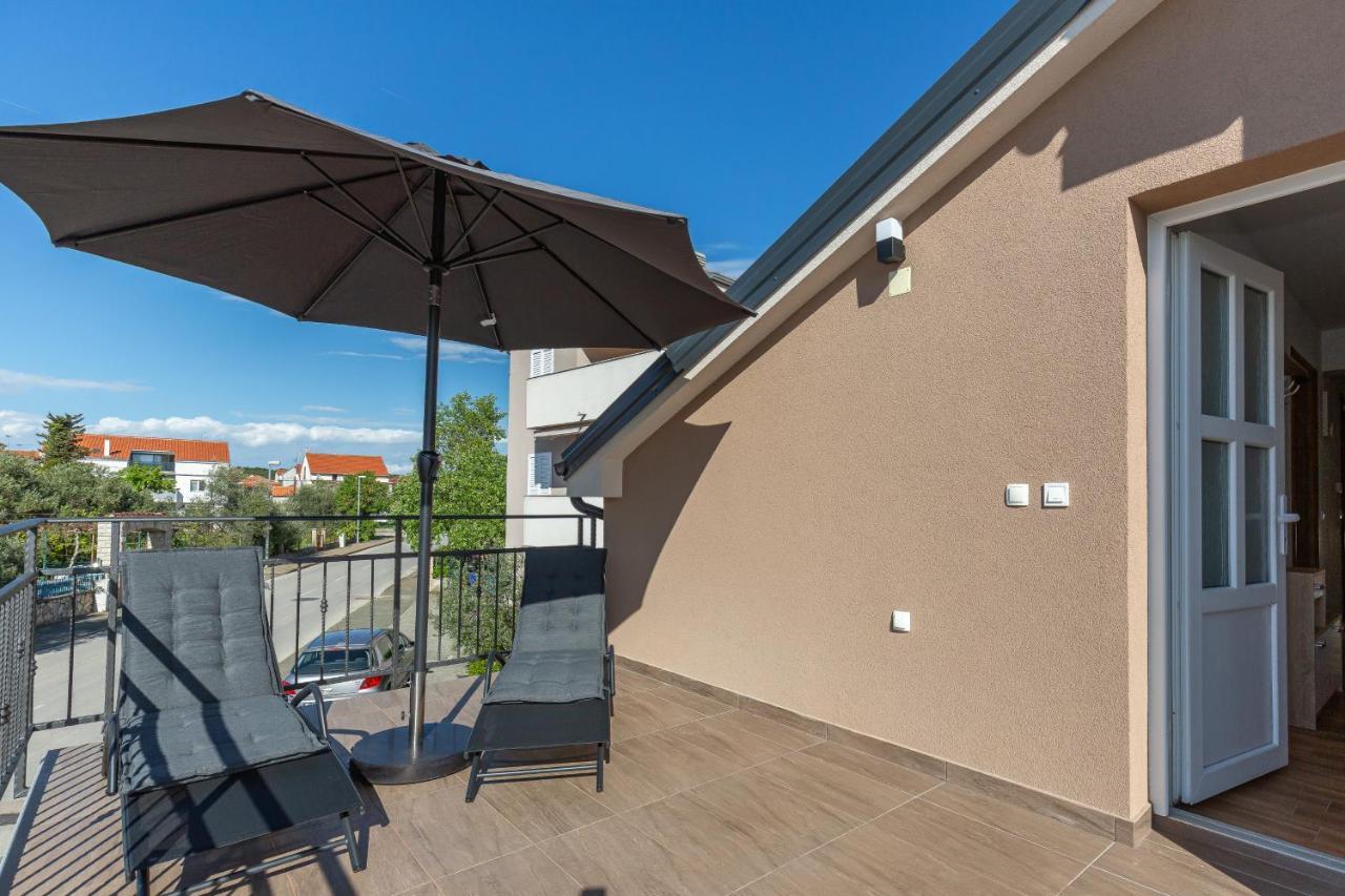 D&D Apartmani Biograd Na Moru Exterior photo