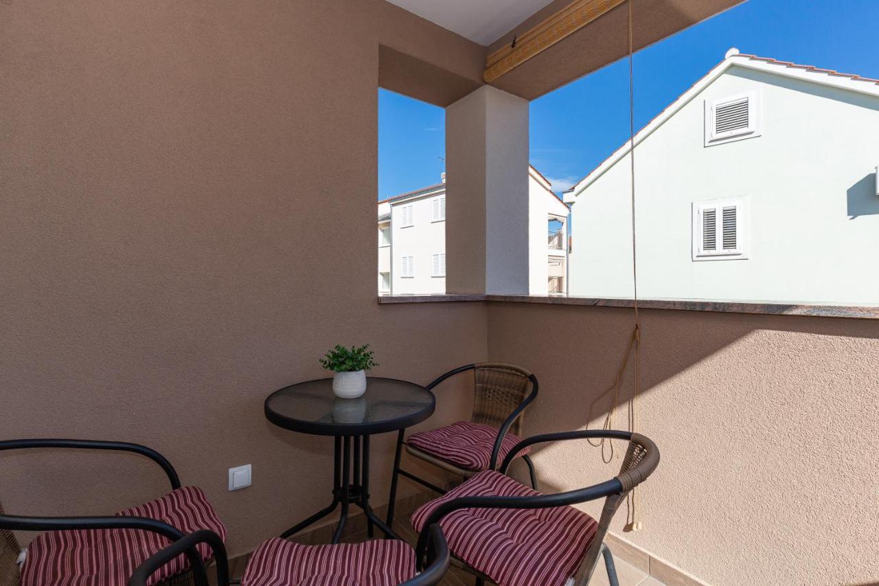 D&D Apartmani Biograd Na Moru Exterior photo