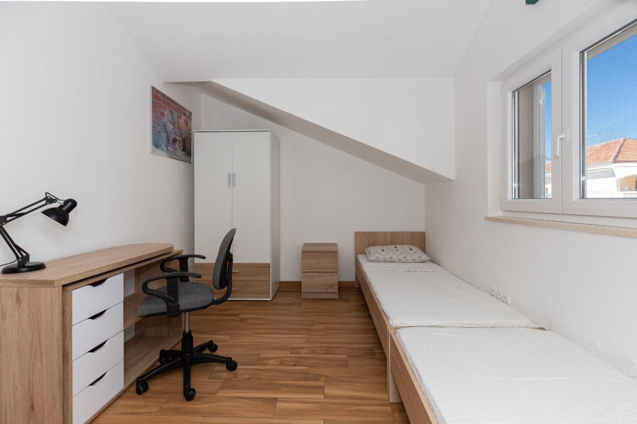 D&D Apartmani Biograd Na Moru Exterior photo